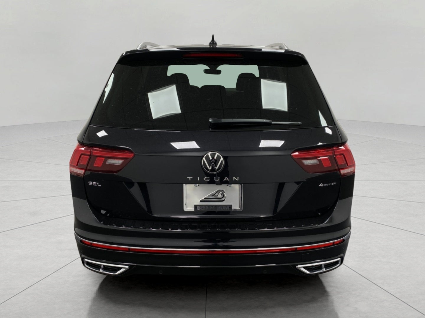 2024 Volkswagen Tiguan 2.0T SEL R-Line 4MOTION
